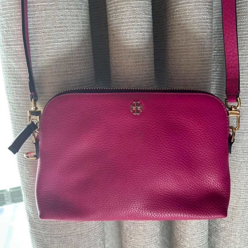 Tory Burch Pink Pebbled Leather Crossbody with Gold Hardware